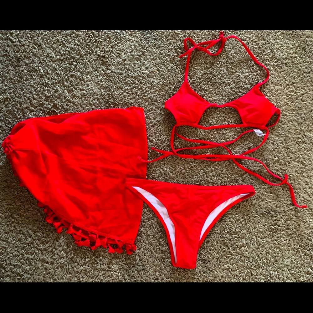 Red bikini set